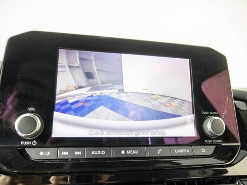 Used 2022 Nissan Pathfinder SV FWD image 24