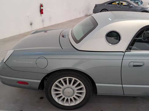 Used 2004 Ford Thunderbird Pacific Coast RWD image 35