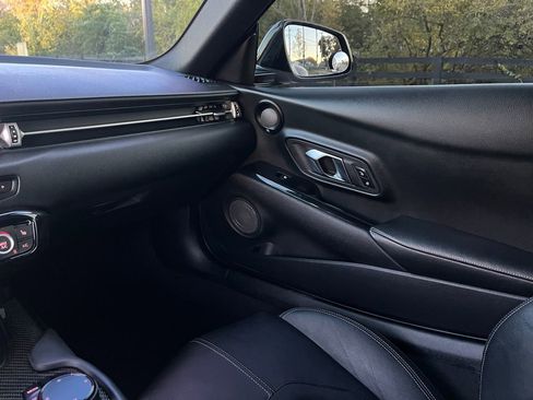 Used 2022 Toyota Supra image 11