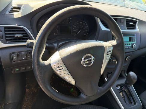 Used 2016 Nissan Sentra S FWD image 10