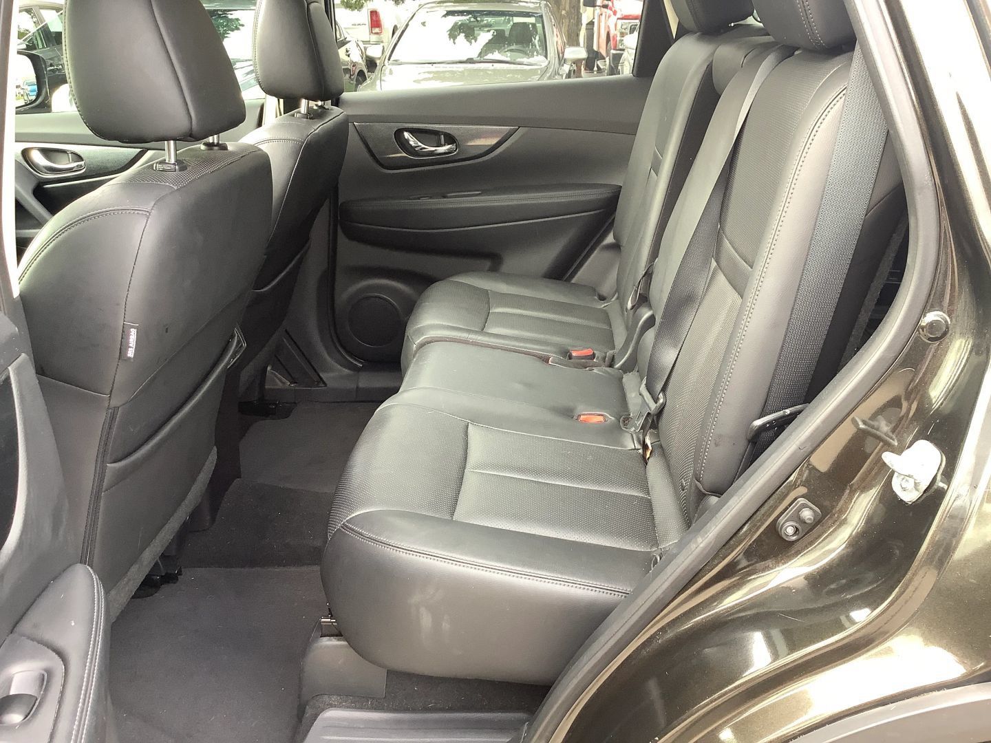 Used 2015 Nissan Rogue SL w/ SL Premium Package AWD/4WD image 17