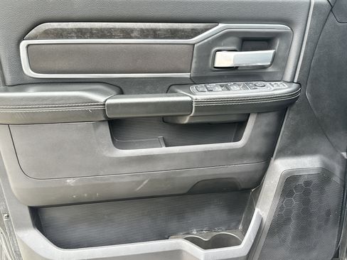 Used 2024 RAM 2500 Big Horn image 10