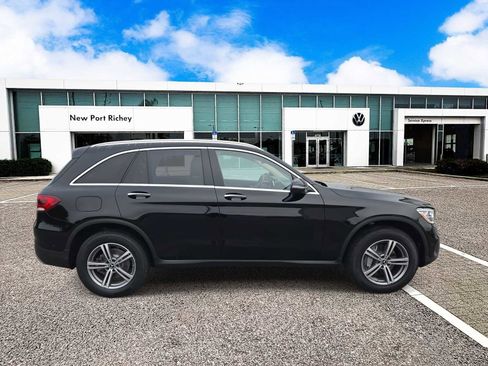 Used 2022 Mercedes-Benz GLC 300 4MATIC image 9