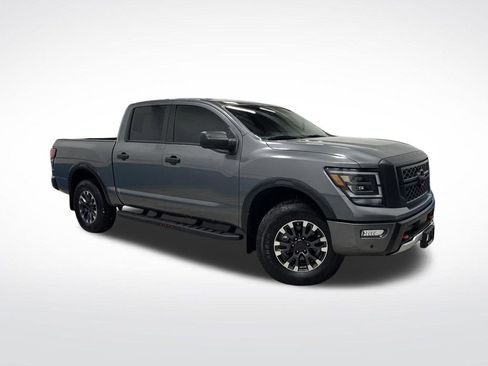 Used 2024 Nissan Titan PRO-4X w/ Pro-4x Utility Package image 40
