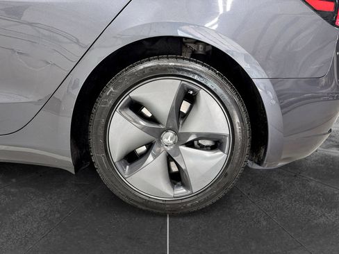 Used 2020 Tesla Model 3 Standard Range Plus RWD image 31