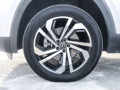 Used 2022 Volkswagen Atlas SEL image 18