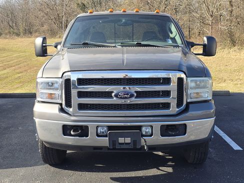 Used 2005 Ford F350 XLT image 10
