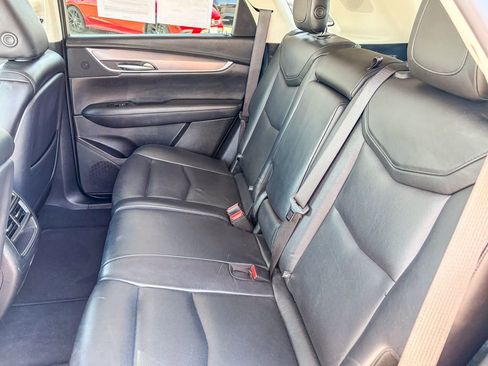 Used 2018 Cadillac XT5 Luxury w/ Driver Awareness Package image 37
