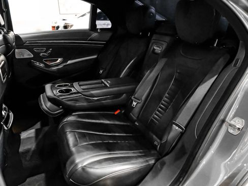 Used 2019 Mercedes-Benz S 560 Sedan image 38