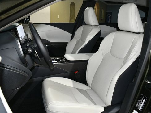 Used 2025 Lexus RX 350 Premium Plus w/ Accessory Package image 7