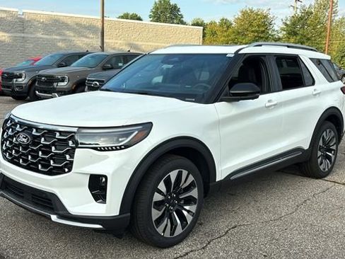 New 2027 Ford Explorer Platinum w/ LUX Leather Package AWD/4WD image 2