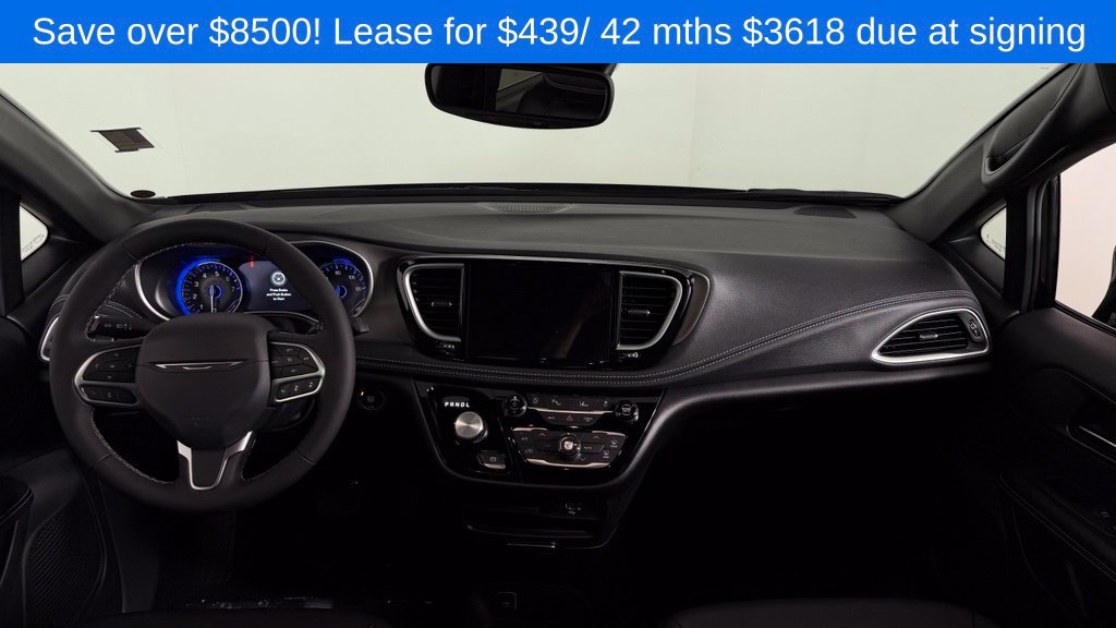 New 2027 Chrysler Pacifica Select FWD image 33