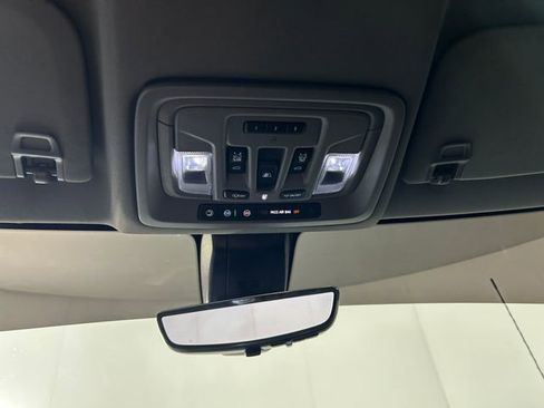 Used 2022 GMC Sierra 3500 Denali w/ Denali Ultimate Package image 25