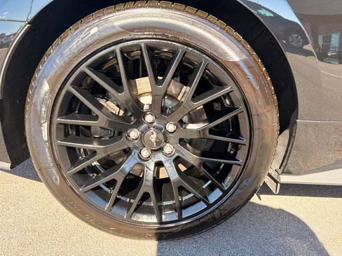 Used 2021 Ford Mustang GT Premium w/ GT Performance Package RWD image 33