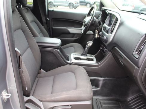 Used 2022 Chevrolet Colorado LT w/ Fleet Safety Package RWD image 12