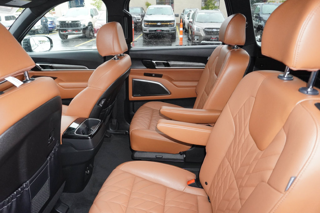 Used 2025 Kia Telluride SX X-Line AWD/4WD image 42