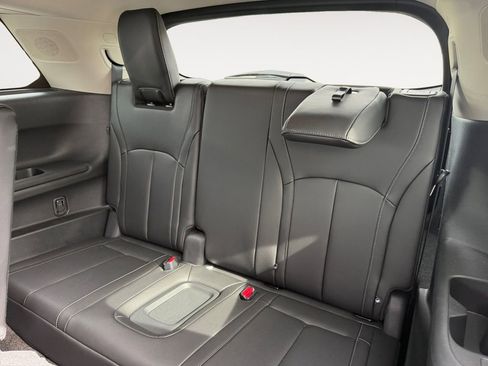 Used 2025 INFINITI QX60 Luxe image 31