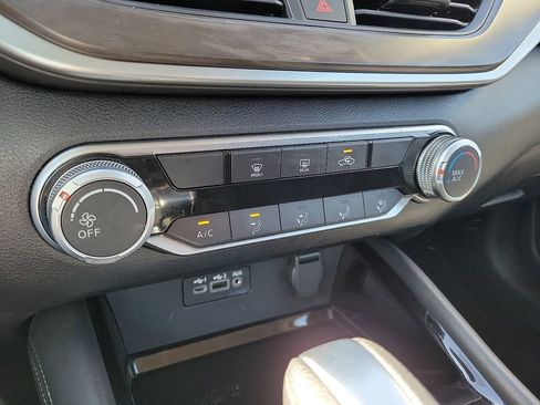 Used 2023 Nissan Altima 2.5 SV image 17