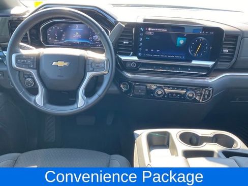 Used 2025 Chevrolet Silverado 1500 LT image 7