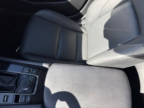Used 2024 MAZDA MAZDA3 s FWD image 14