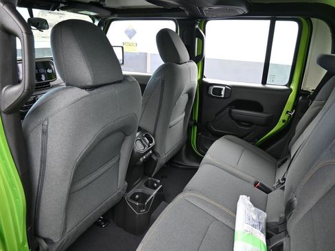 New 2026 Jeep Gladiator Sport image 27