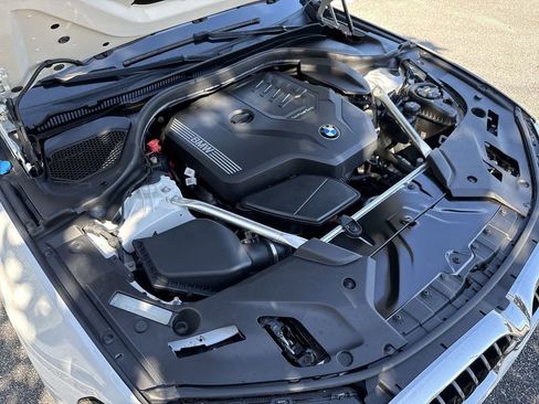 Used 2023 BMW 530i w/ Premium Package image 32
