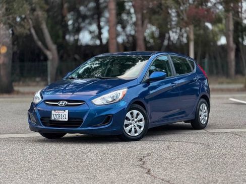 Used 2017 Hyundai Accent SE FWD image 17