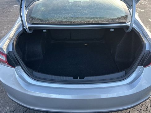Used 2022 Chevrolet Malibu LT image 32