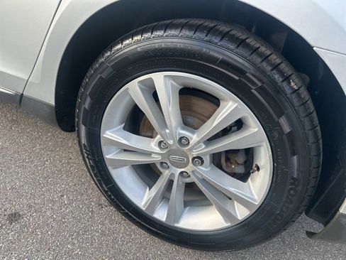 Used 2011 Lincoln MKS image 19