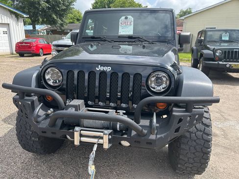 Used 2013 Jeep Wrangler Sport w/ Connectivity Group AWD/4WD image 2