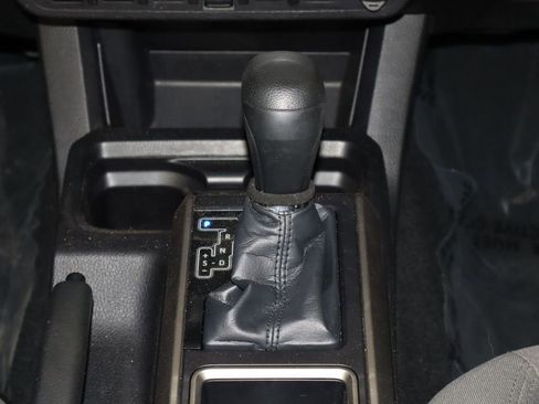 Used 2022 Toyota Tacoma SR5 w/ Technology Package RWD image 28