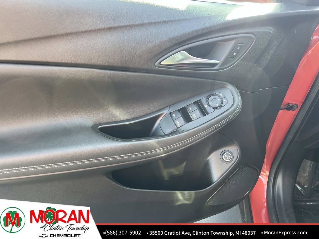 Used 2024 Buick Encore GX Preferred FWD image 16