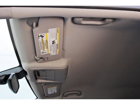 Used 2021 GMC Terrain SLE w/ Driver Convenience Package image 25