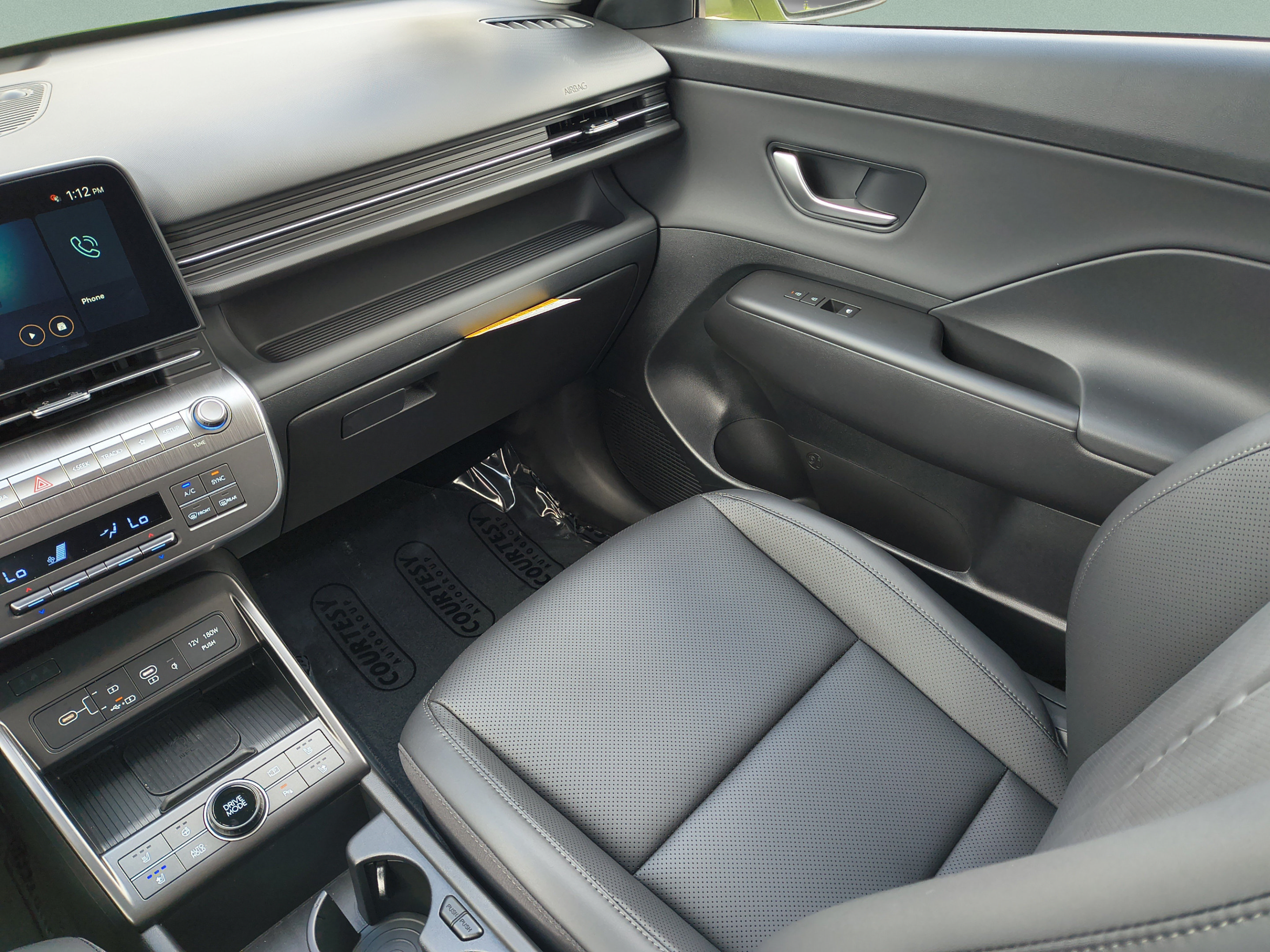 New 2026 Hyundai Kona Limited FWD image 14
