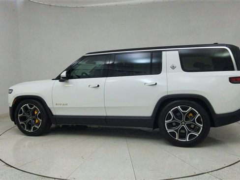 Used 2024 Rivian R1S Adventure image 70