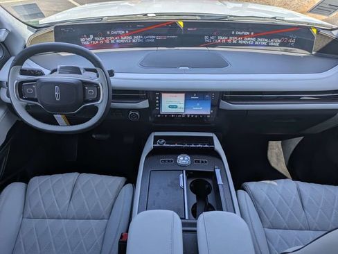 New 2026 Lincoln Navigator L Black Label AWD/4WD image 14