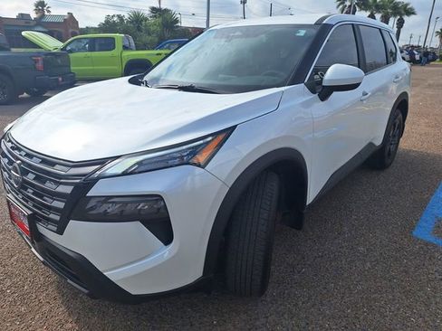 Certified 2026 Nissan Rogue SV image 3