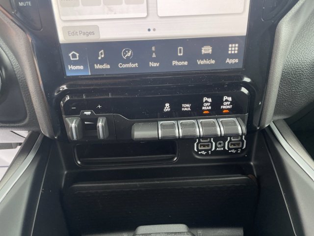Used 2024 RAM 1500 Big Horn AWD/4WD image 20