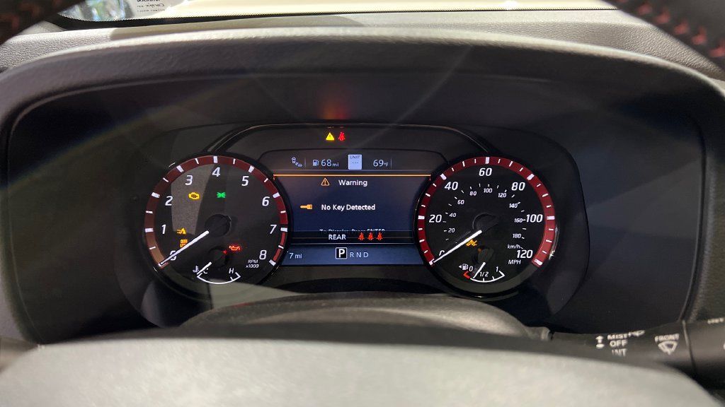 Certified 2023 Nissan Frontier PRO-4X w/ Pro-4X Premium Package AWD/4WD image 15
