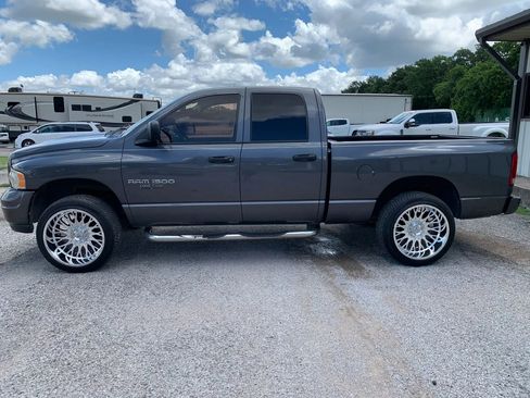Used 2003 Dodge Ram 1500 Truck SLT RWD image 2