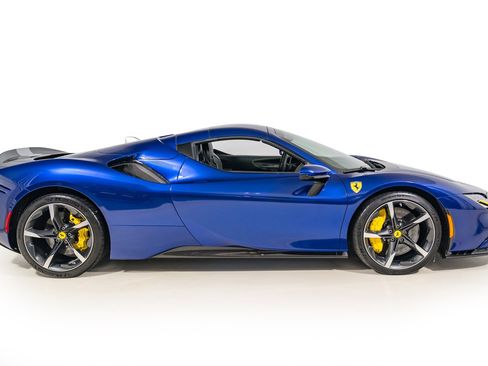 Certified 2022 Ferrari SF90 Spider AWD/4WD image 18