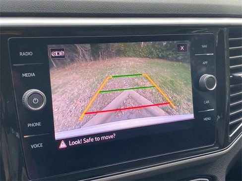 Used 2021 Volkswagen Atlas Cross Sport SEL image 26