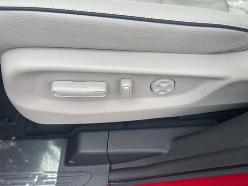 New 2026 Honda Odyssey Touring image 26