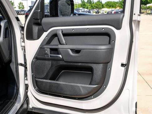 New 2026 Land Rover Defender 110 X-Dynamic SE AWD/4WD image 55