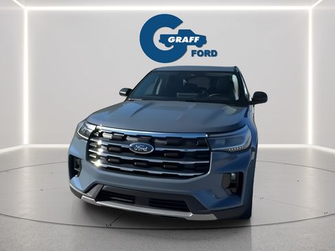 New 2026 Ford Explorer Active w/ Active Comfort Package AWD/4WD image 9