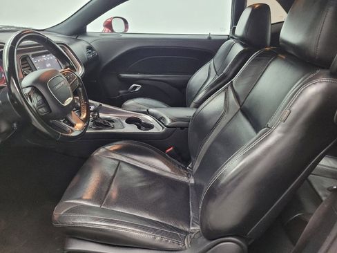 Used 2020 Dodge Challenger SXT w/ Plus Package image 17