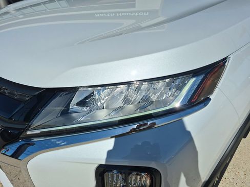 Used 2016 Mitsubishi Outlander GT AWD/4WD image 27