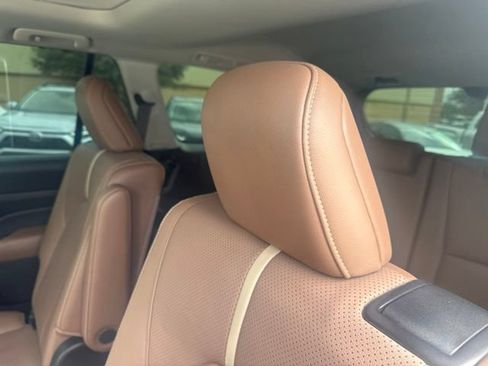 Used 2025 Toyota Grand Highlander AWD image 8