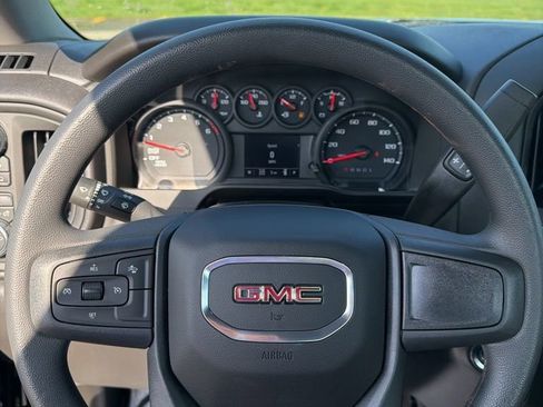 New 2026 GMC Sierra 1500 Pro AWD/4WD image 13