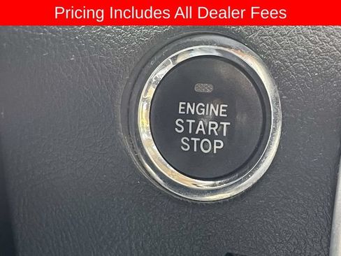 Used 2018 Toyota 4Runner Limited AWD/4WD image 30